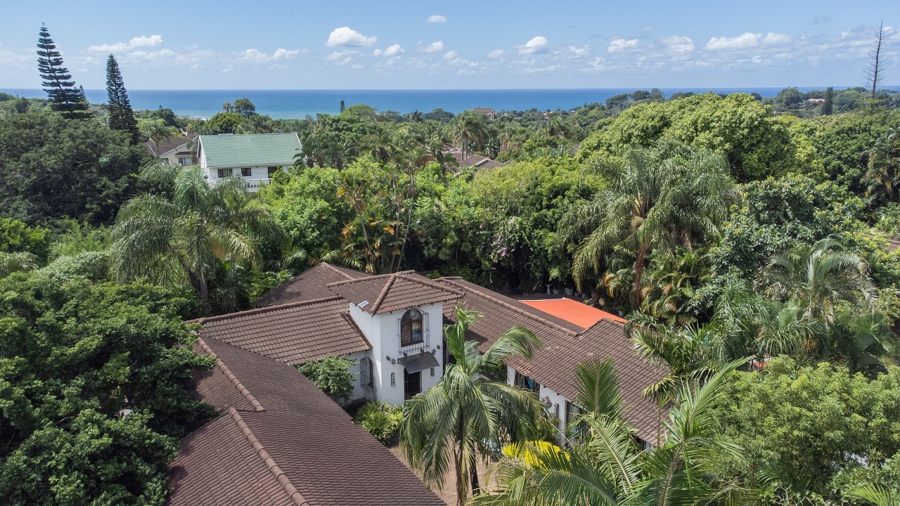 4-Bedroom Margate Home With Pool, Flatlet And Expansive Gardens