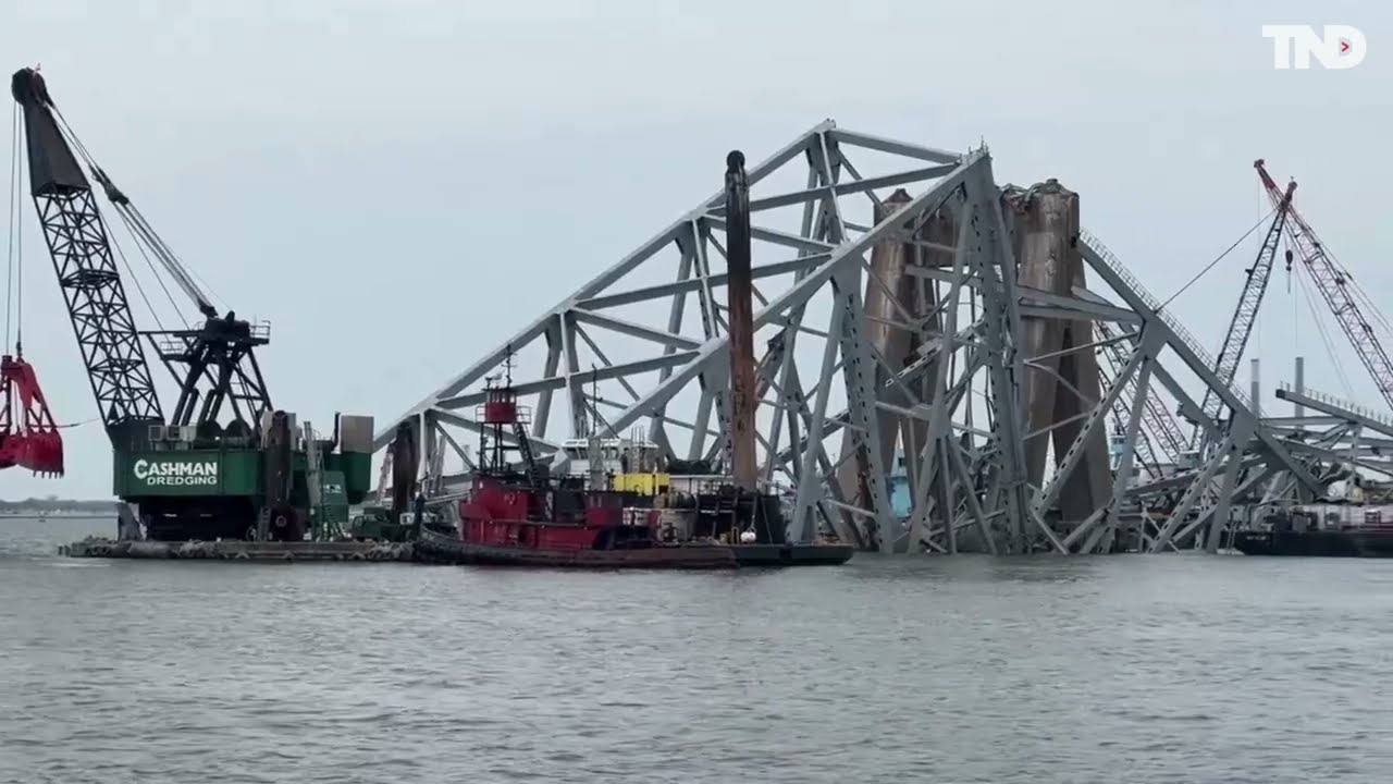 Containers removed from ship as Baltimore bridge clean-up continues