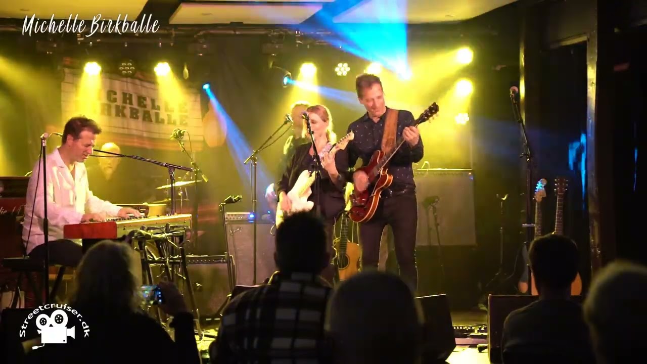Michelle Birkballe & Band – Barnyard