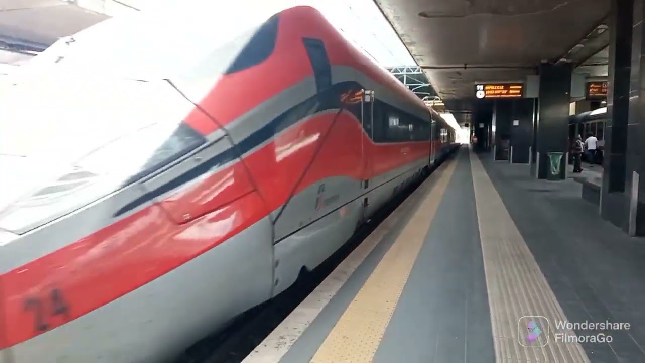 UN P&Oacute; DI TRENI A ROMA TERMINI