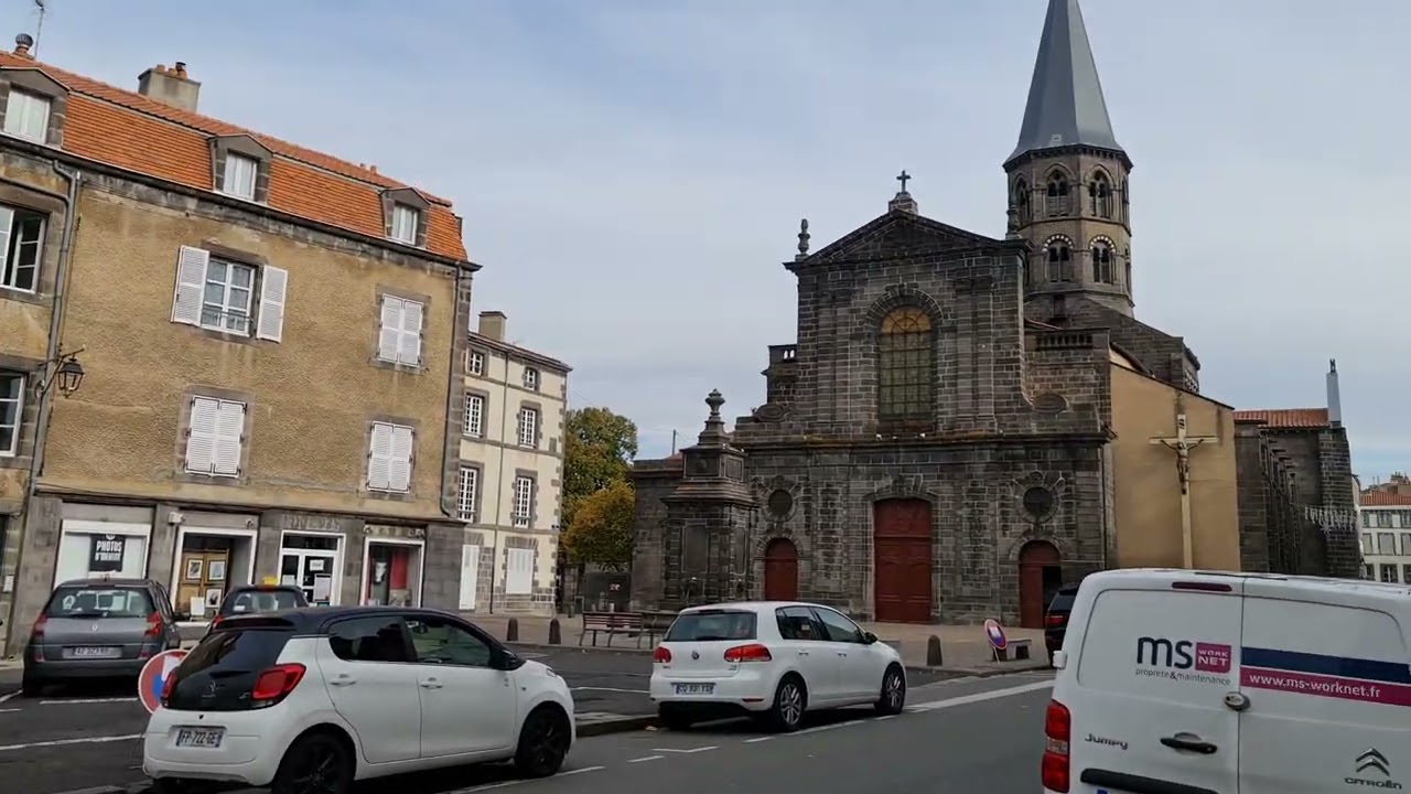 RIOM France  4k. Часть старого города.