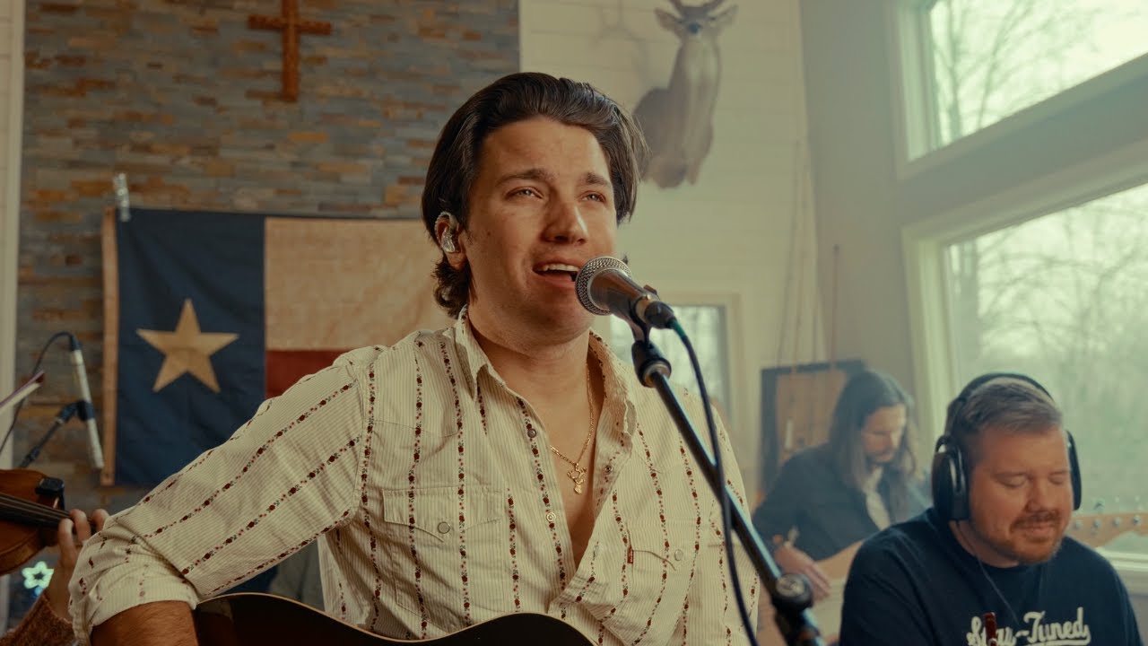 Drake Milligan - Dance Of A Lifetime (Living Room Sessions)