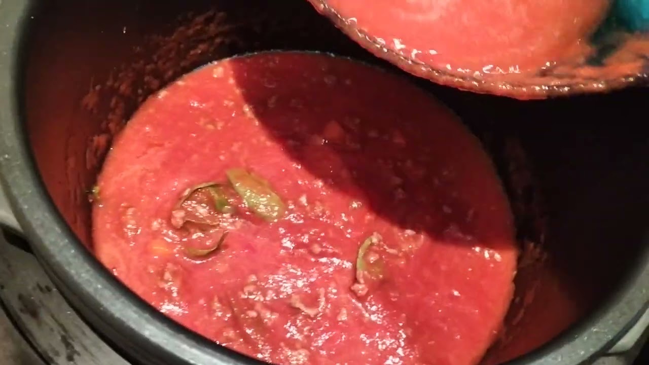 Ragù in 15 minuti con la pentola a pressione elettrica