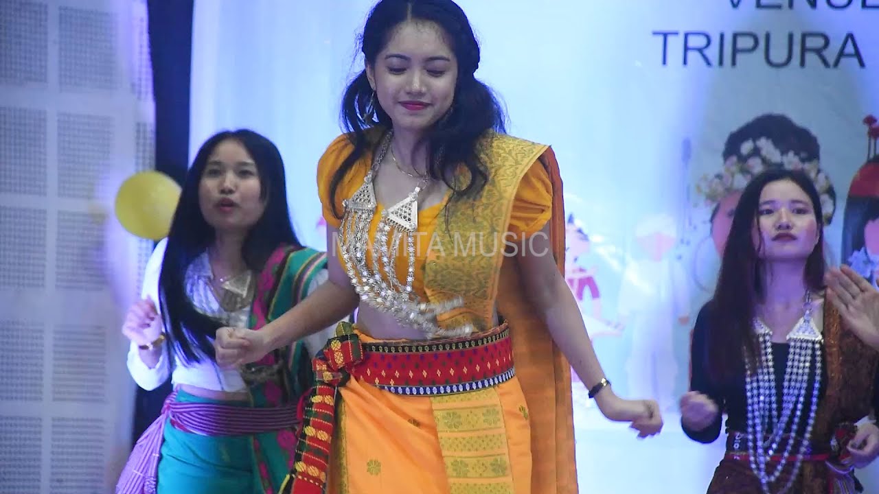 NEHA GIRLS GROUP PERFORMANCE || TRIPURA UNIVERSITY ST FRESHER MEET 2022