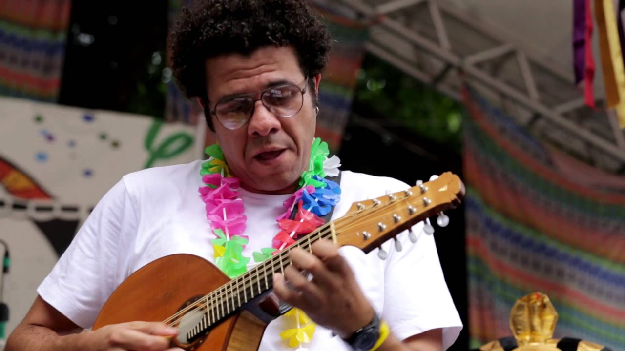 1X0 com Edu Neves e Hamilton de Holanda - Show Cordão do Boitatá 2014