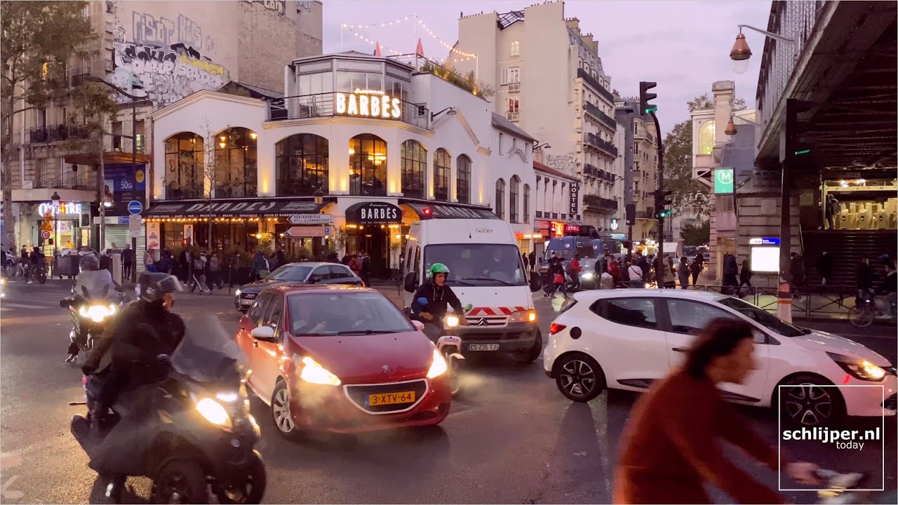 Paris Barbès junction at rush hour - October 22, 2021 19:00