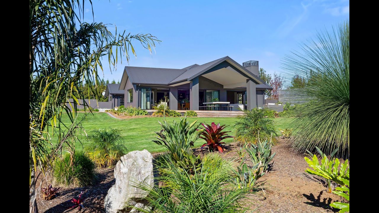 106 Airport Drive, New Plymouth - FOR SALE