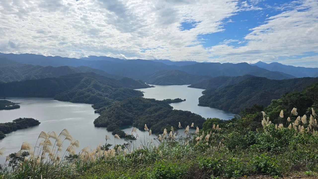 往鱷魚島景觀平台 行車路景(碧山派出所--＞鱷魚島景觀平台)