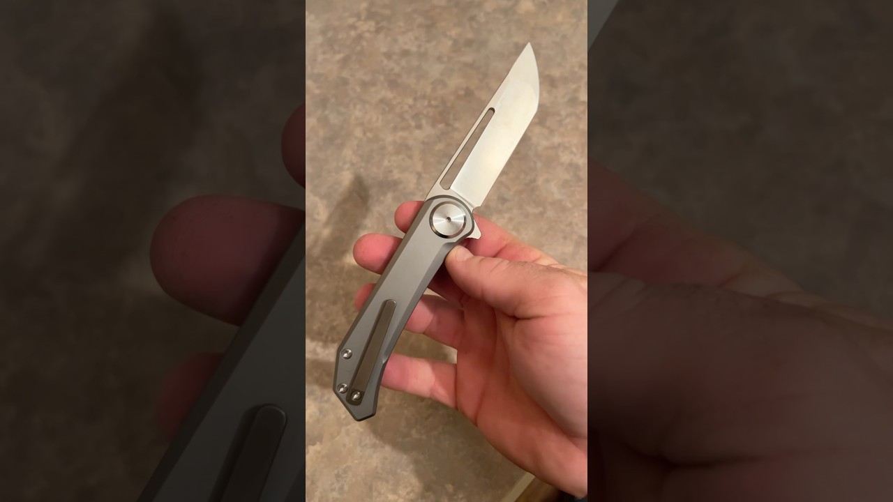 Most fidget friendly knife on the market #fidget #edc #knifelife #subscribe #shorts