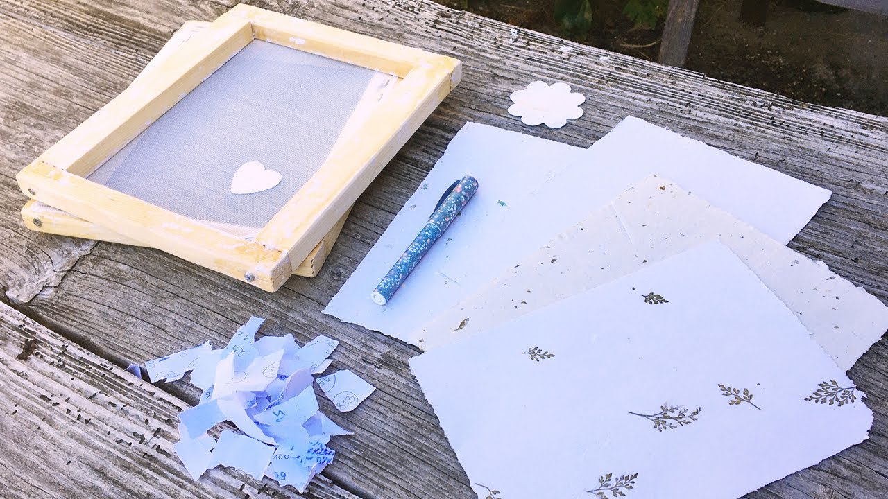 Ročno izdelan papir - Handmade paper
