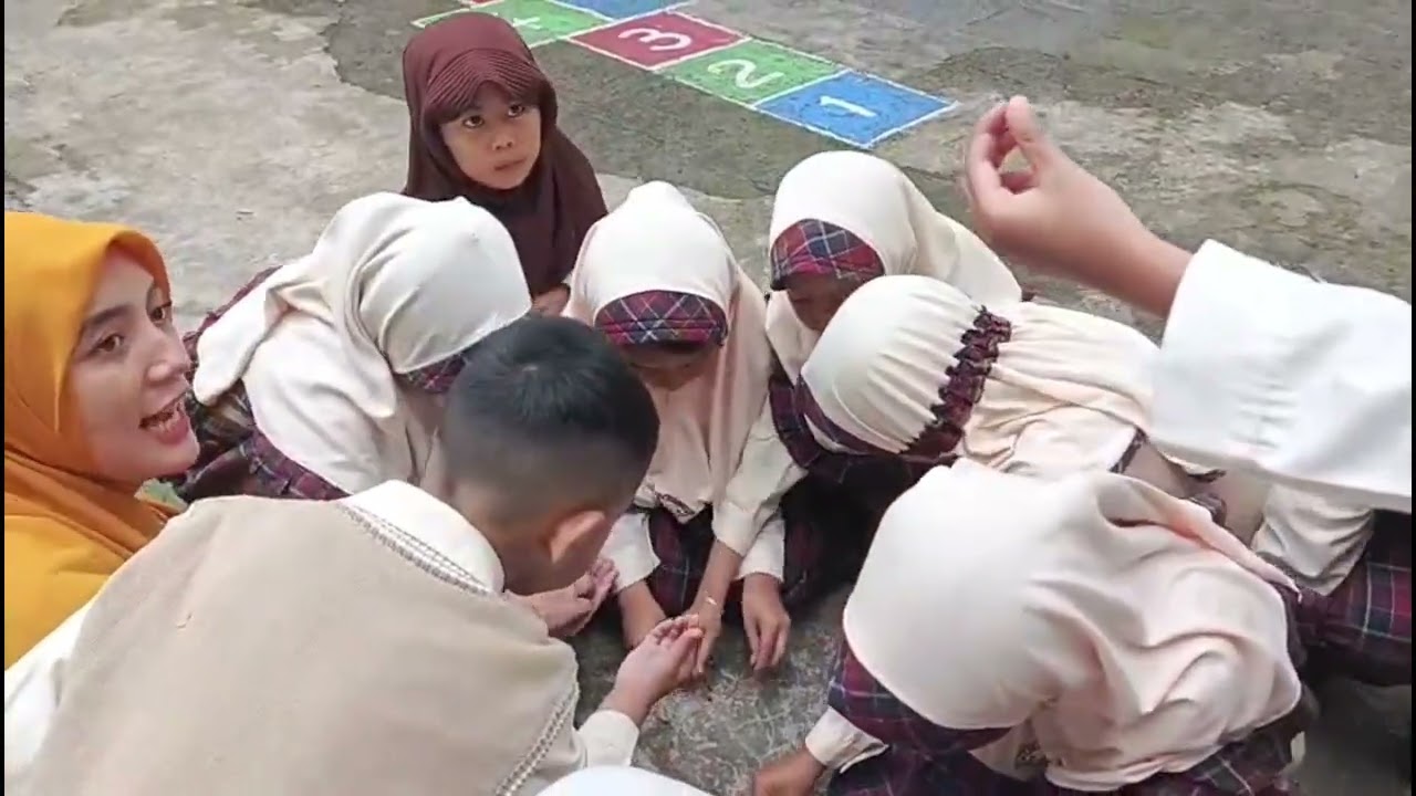 ApresiasiGTK_2025_GuruDedikatif_TKITAZZAHRA_Cisat_KabSukabumi_CERMOSPAGI_TikaPermanasolihah.