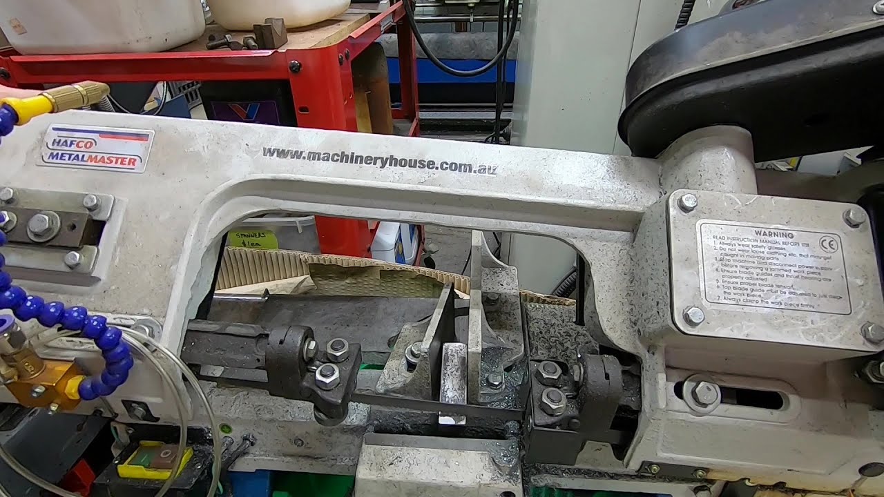 Clamping accessory for a horizontal band saw. (Part 1)