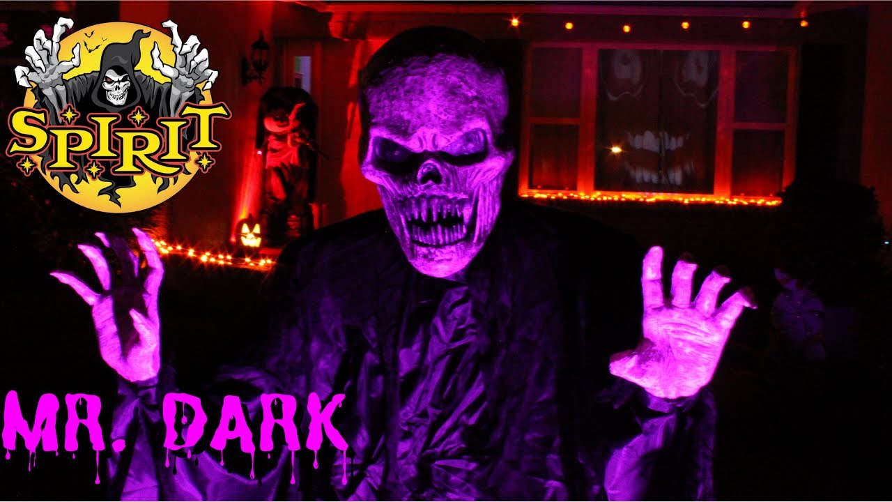 Mr. Dark | Spirit Halloween 2021 Animatronic Review
