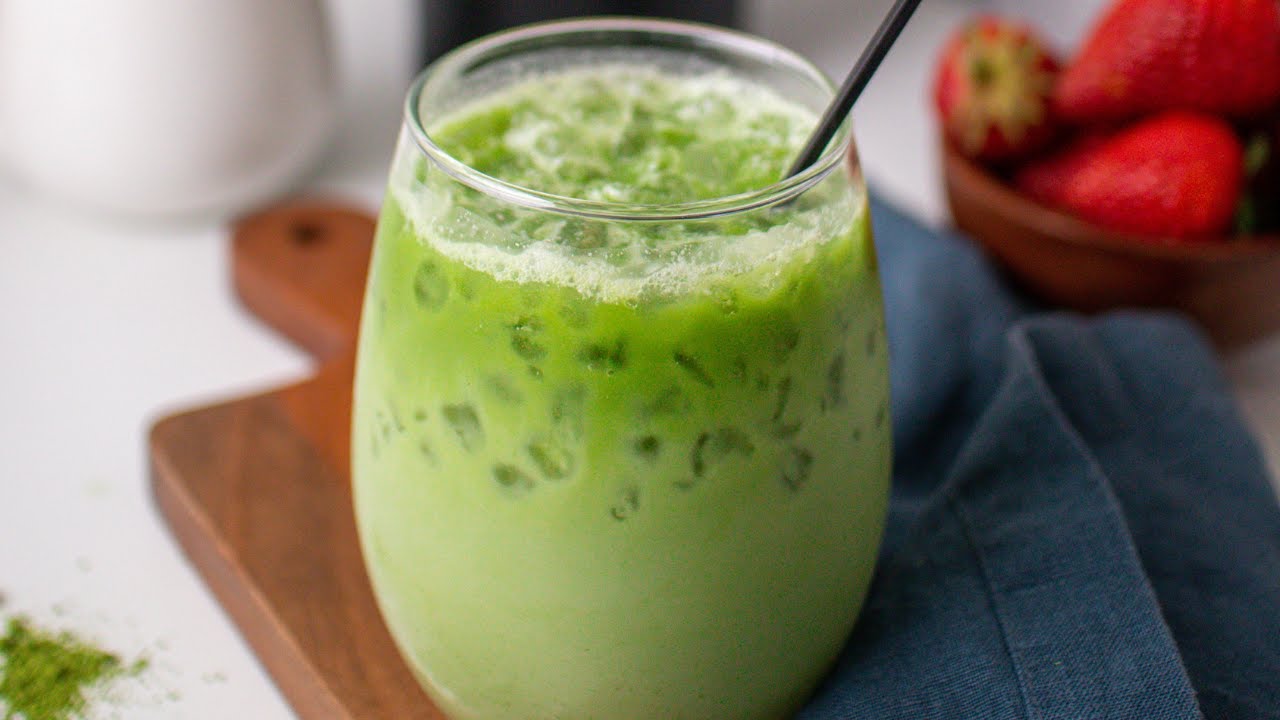 Iced Matcha Latte + White Chocolate Macadamia Cream Cold Foam