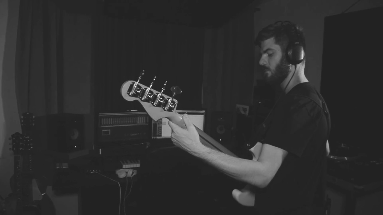 MORA Bass Recording Session