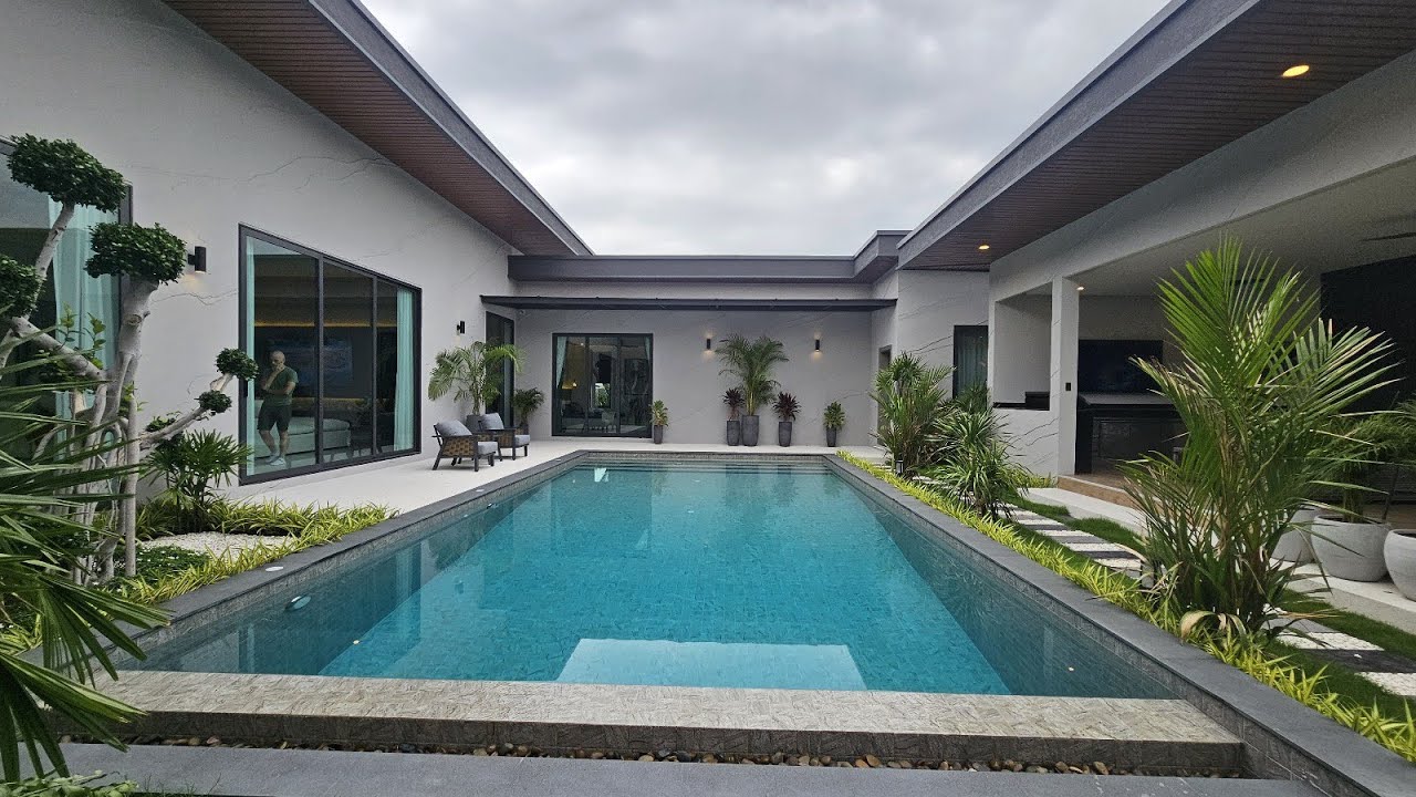 Whispering Palms - 4 Bedroom House for Sale