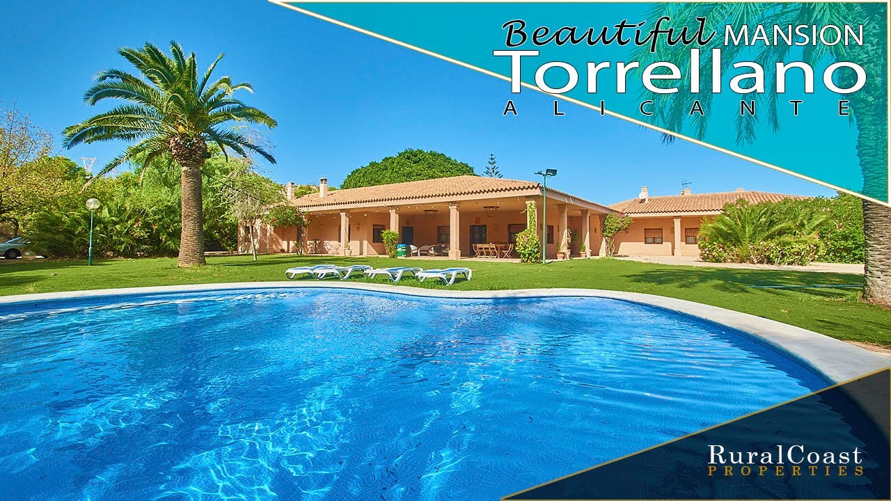 Impresive Mansion of 1,030m2 in Torrellano. 46,033m2 plot with pool and mountain views Ref: 3304