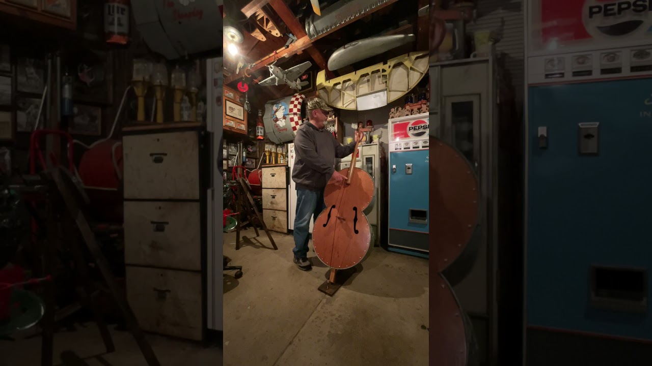 Single String Double gutbucket - washtub bass