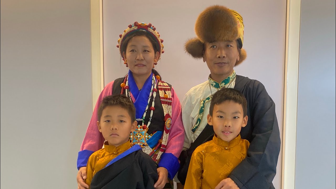 Santis བོད་སྐད་ལ་འབད་པའི་བརྙན་ཐུང་། ༼༡༥༣ ༽