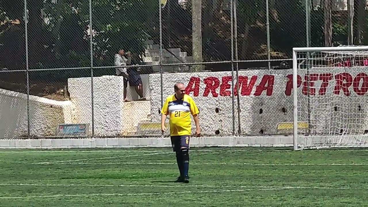 Rachão família Viana f.c. dia 28/02/26, placar: amarelo 4 X 0 azul.