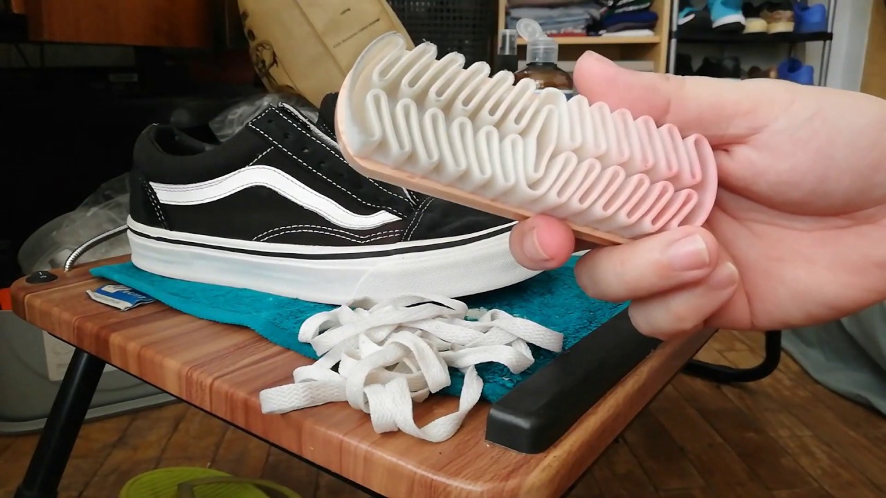 Cleaning VANS Oldskool. DONT WASH THEM!!