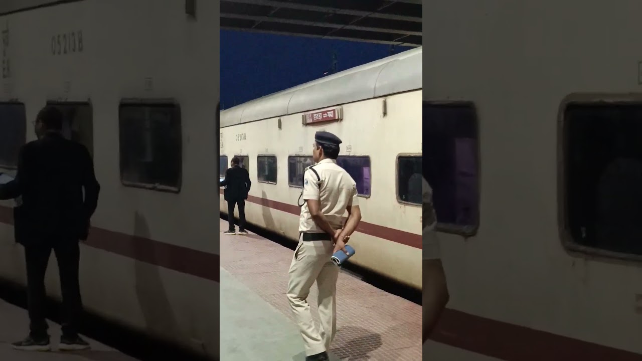 13024 Gaya - Howrah Exp at BGP #trending #railway #indianrailway #shorts #easternrailways#travelvlog