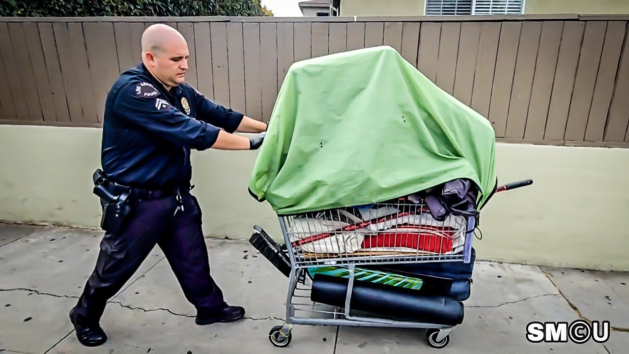 𝗖𝗔𝗥𝗧 𝗖𝗢𝗡𝗙𝗜𝗦𝗖𝗔𝗧𝗘𝗗: LAPD Officer Discards Abandoned Shopping Cart During Venice Encampment Sweep