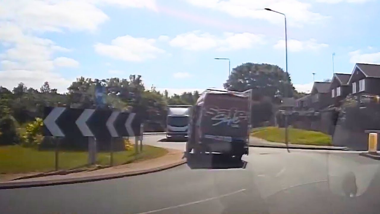 Stolen van rammed cars during post rush hour pursuit