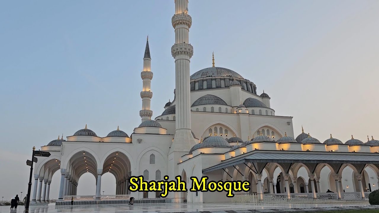 Visiting Sharjah Mosque