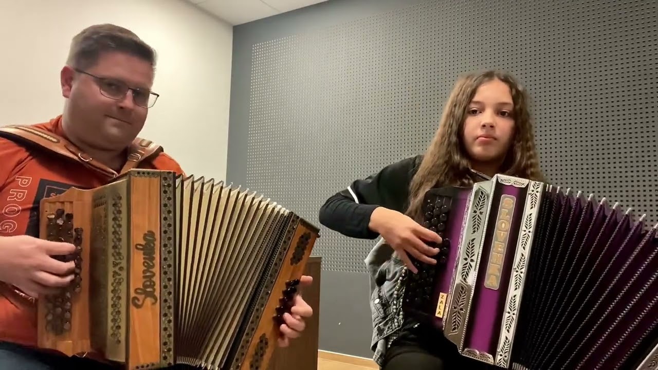 Potepuh (Lojze Slak) / Zala Praper Šipek (Glasbena šola Rošer)