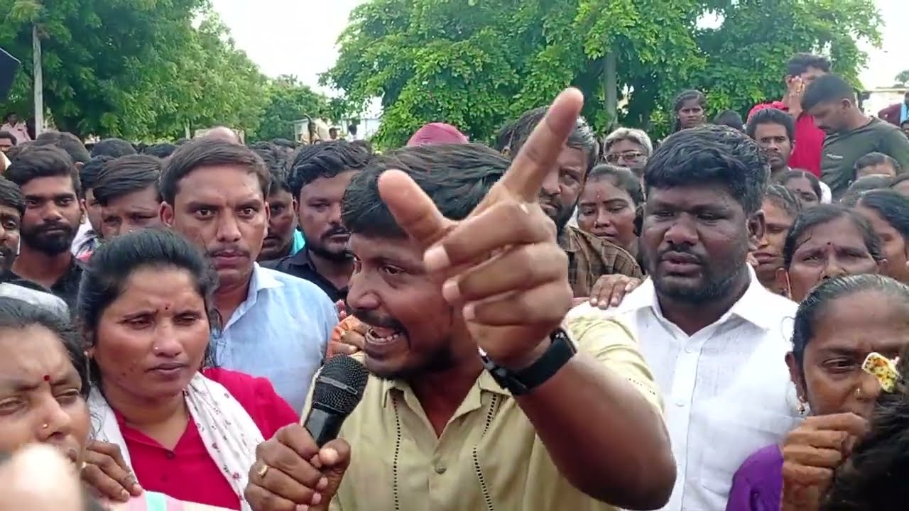వేముల నరేష్ అంతిమ యాత్రలో 😭 యాడ చూడ పోదును నేను ఎవరిని అడగ పోదును😭.. సుక్క రామ నరసన్న కన్నీటి పాట😭😭