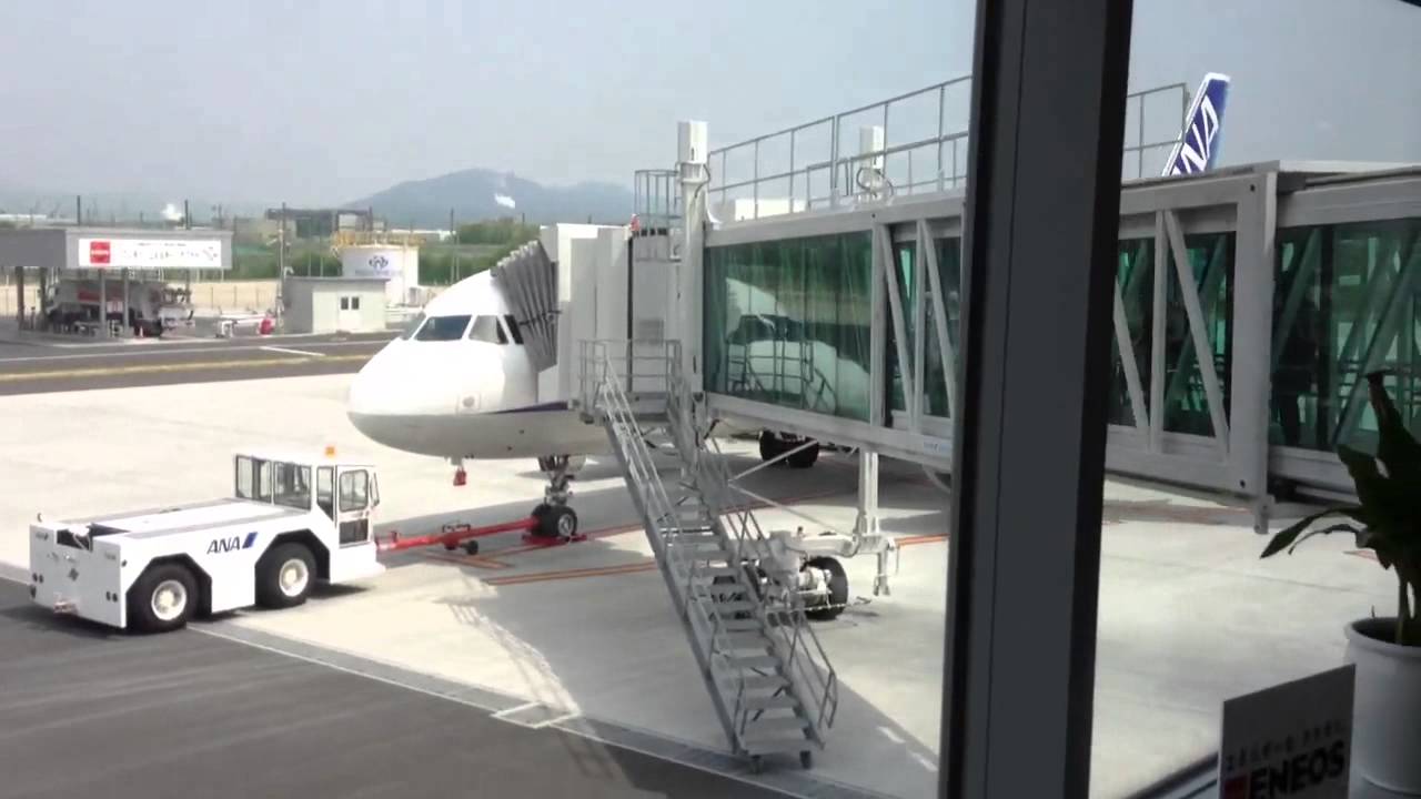 【岩国空港】開港！岩国錦帯橋空港 ゲートラウンジ〜ブリッジ