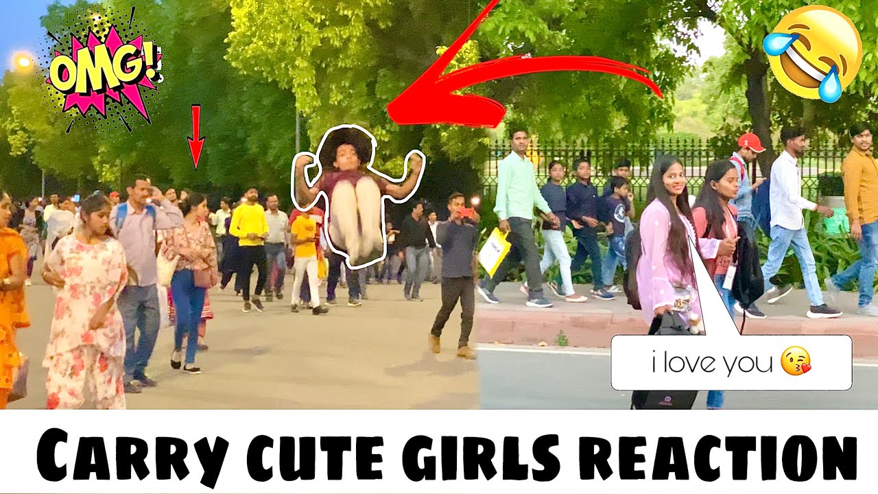 She give me love❤️dose on India gate || cute girls reaction funny reaction 😂