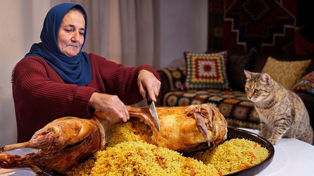 خروف كامل محشي بالأرز مشوي في التنور التقليدي