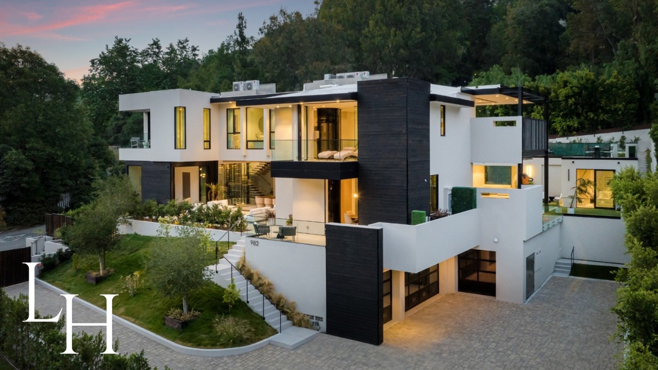Inside a $22,000,000 Mansion in Bel Air, Los Angeles