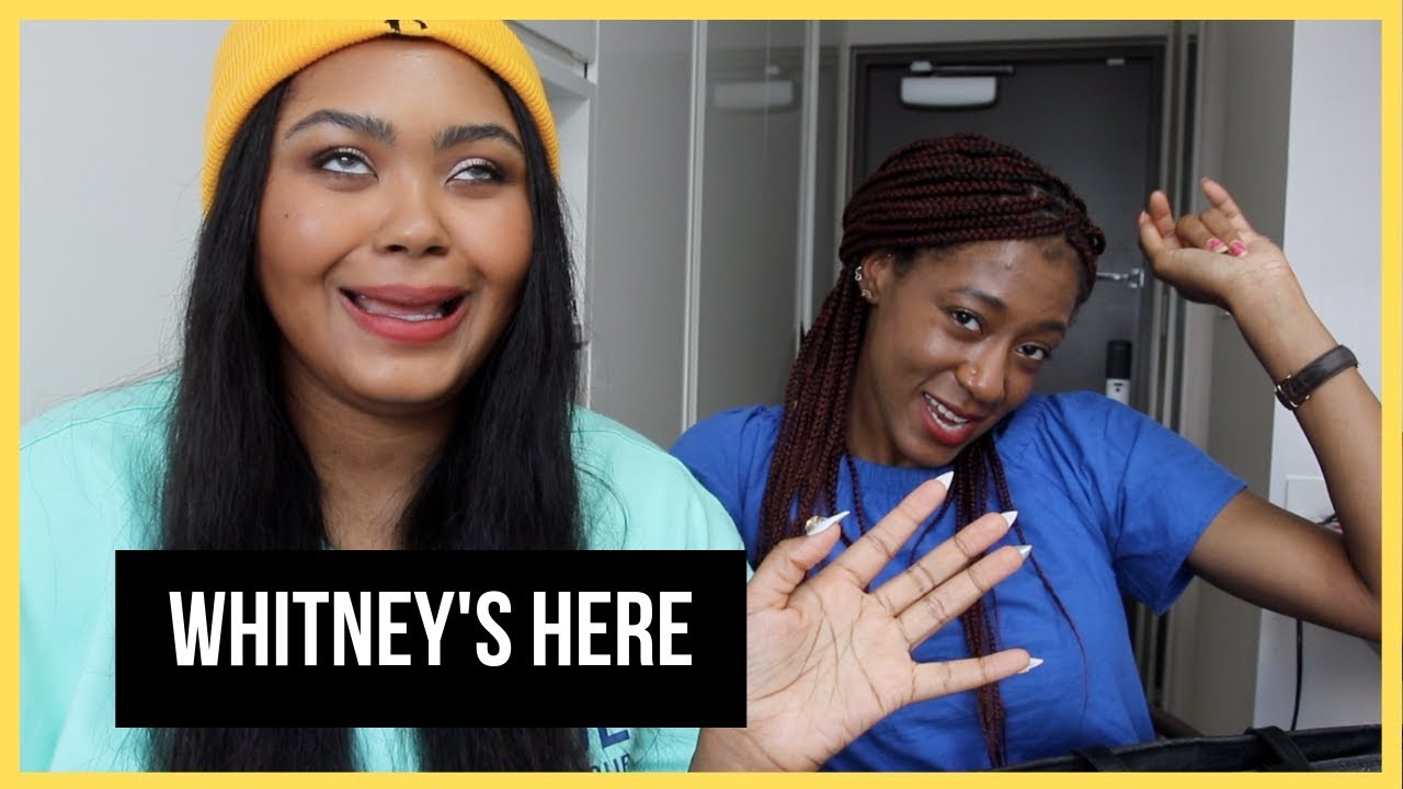 ME AND WHITNEY SQUISHED INTO THE CORNER OF MY KOREAN APARTMENT | KennieJD