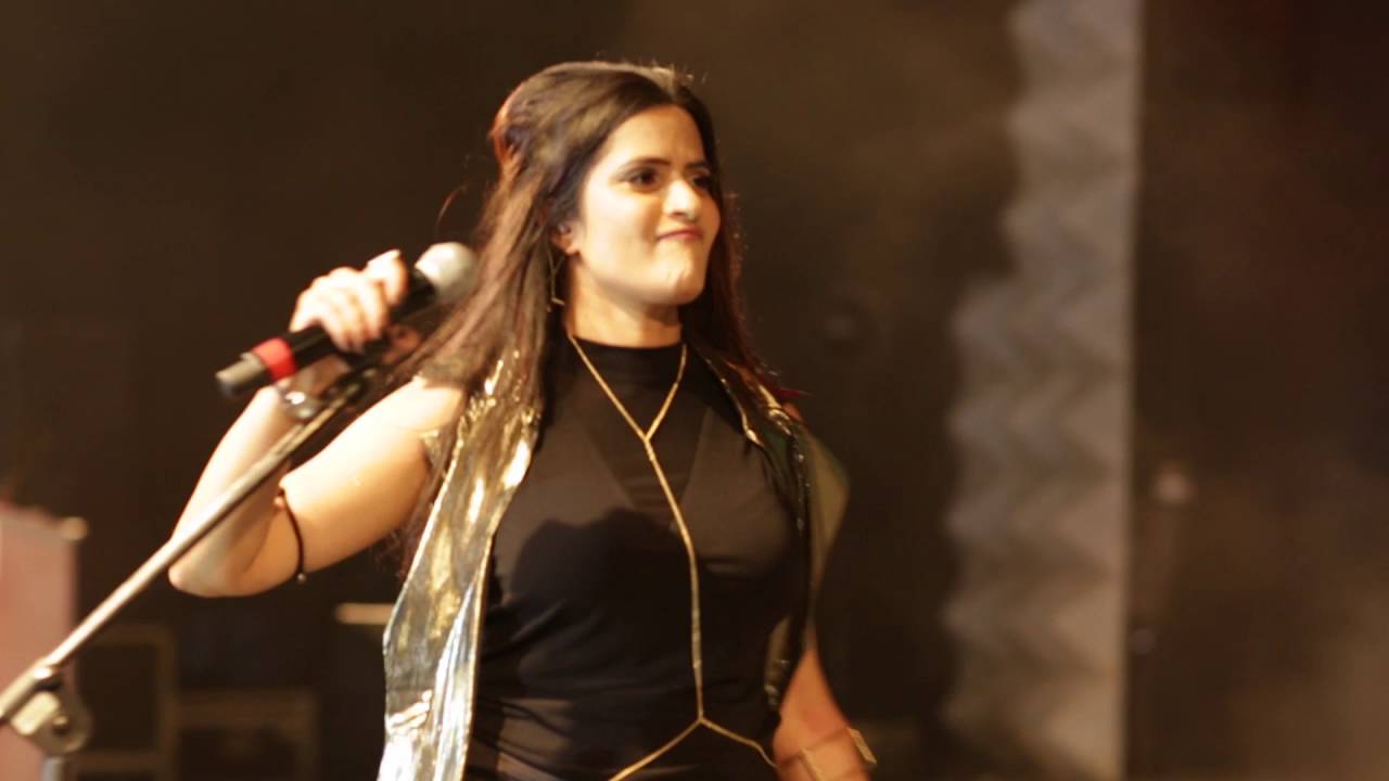 Sona Mohapatra sings Jugni  @ 