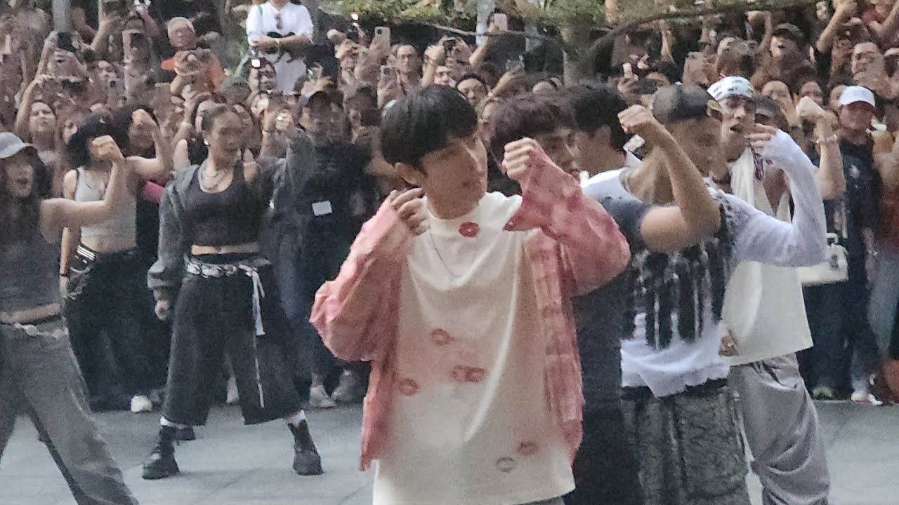 [Fancam] SB19 Justin Focus SB19 DAM Busking in Singapore 