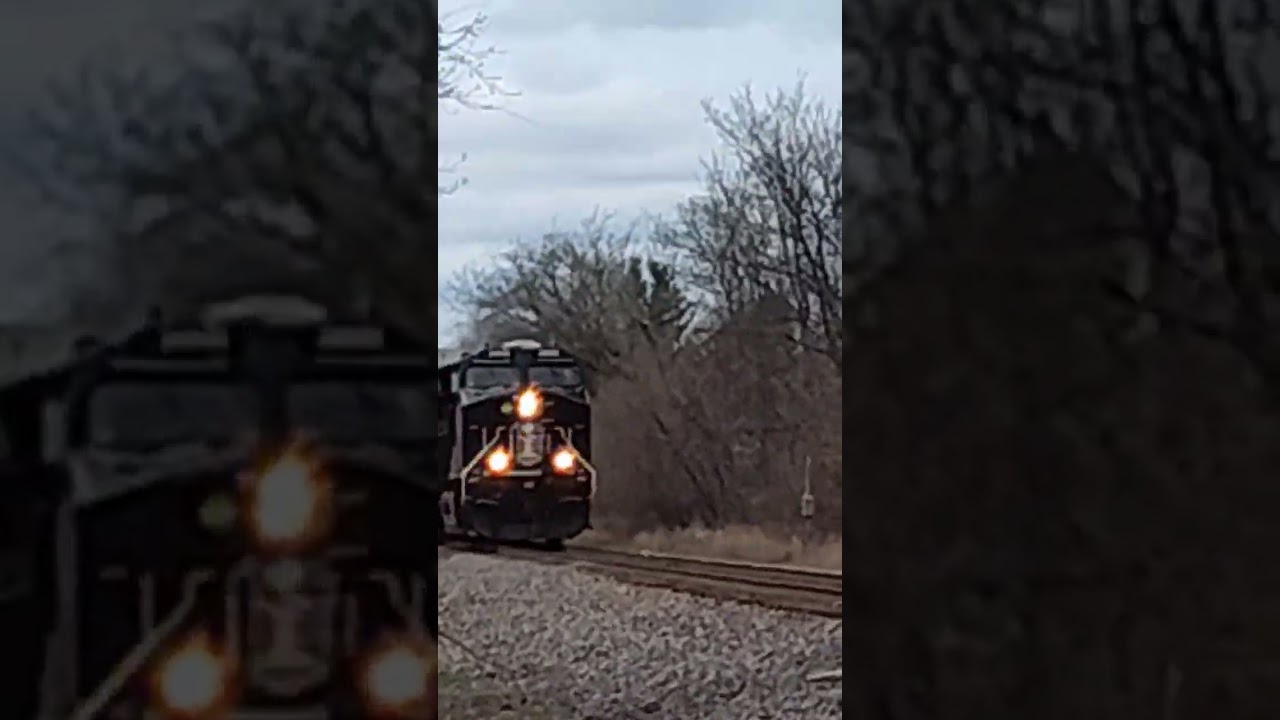 CN 3008 (IC HU) leads A492 again with friendly crew. (4-19-25)