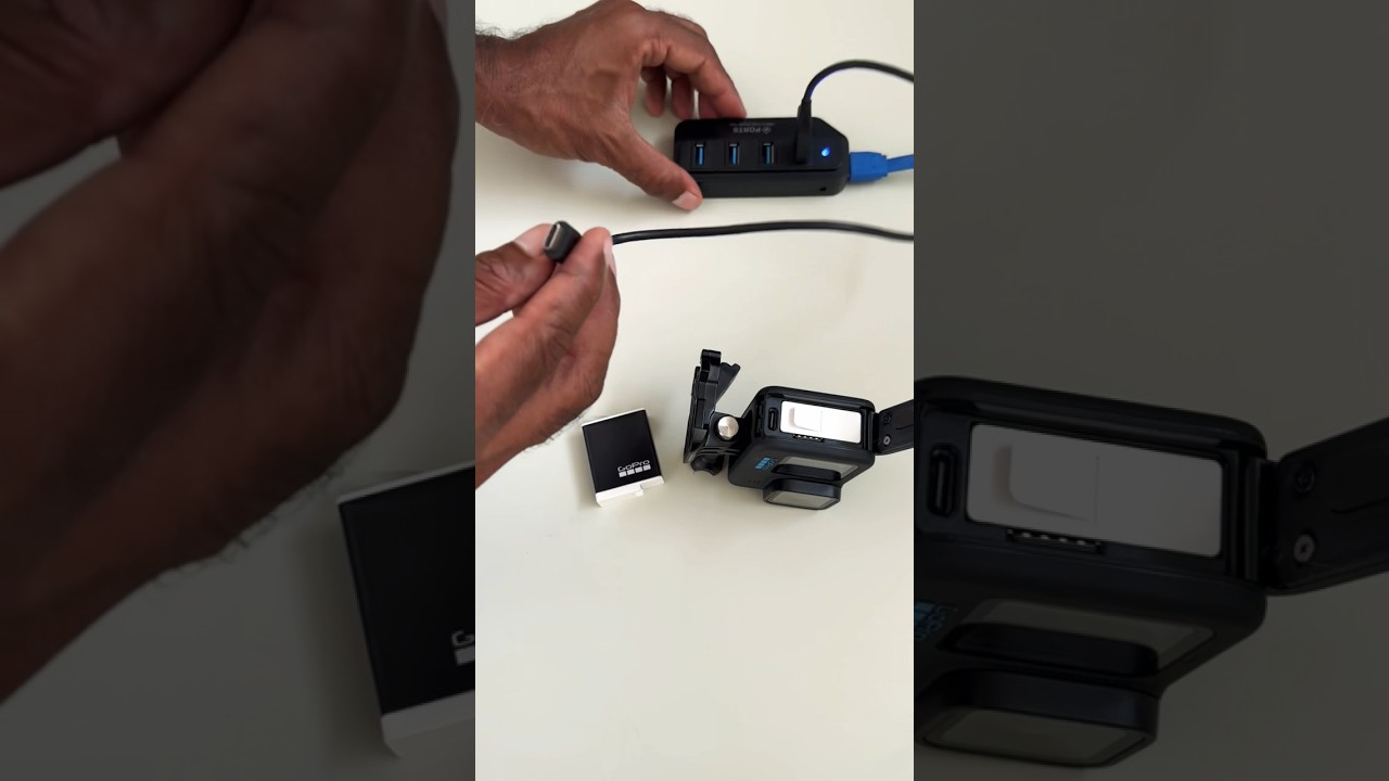How to charge GoPro Hero 11 Black battery #gopro #gopro11 #gopro11black #goprohero11 #howto