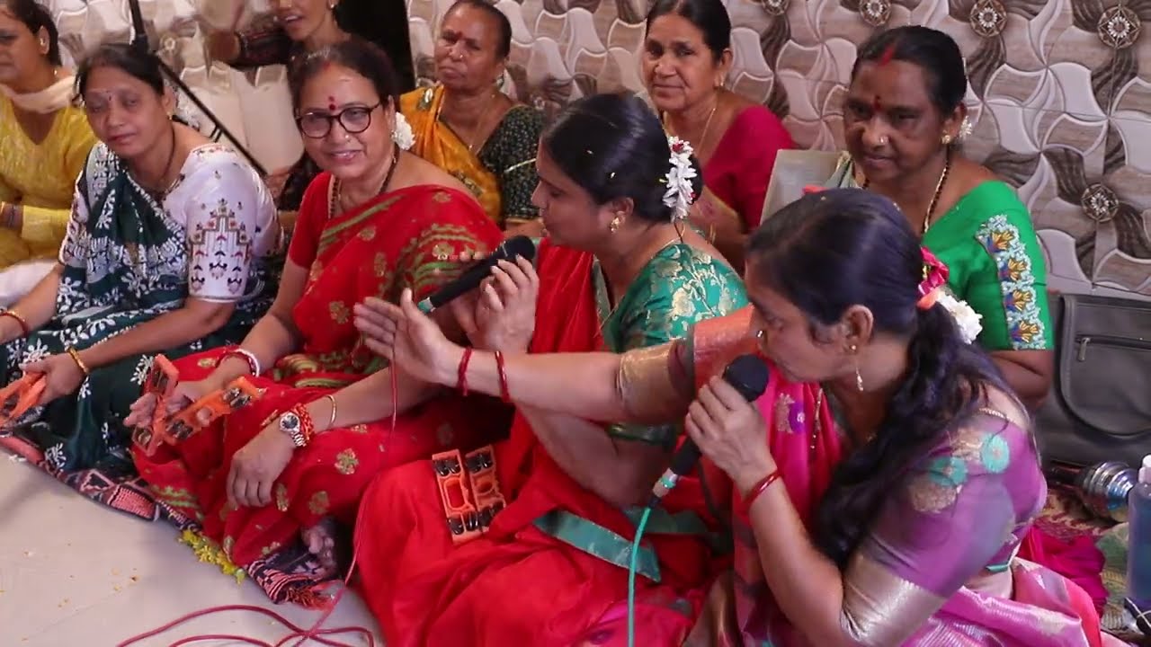 💐દૂરથી દેખાય દ્વારકાધીશના મંદિર 💐(લખેલું છે) નયનાબેન