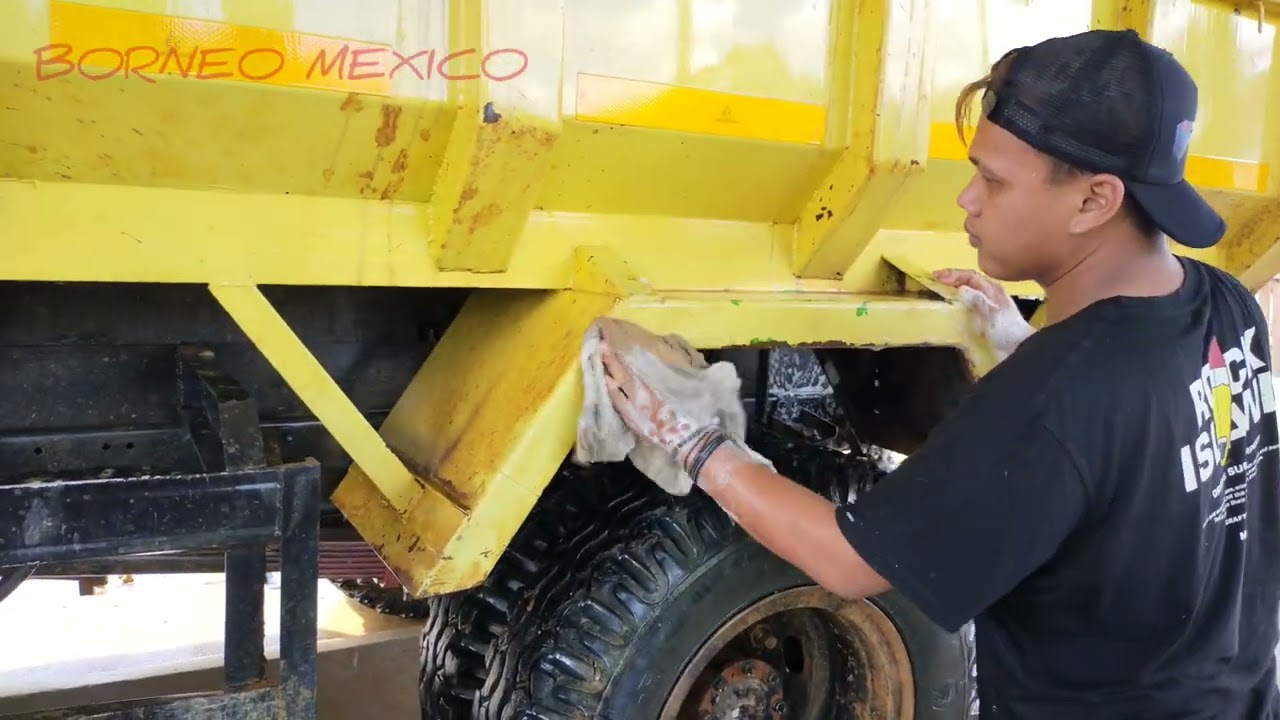 Cara mencuci Truck penuh lumpur kering 😱😱