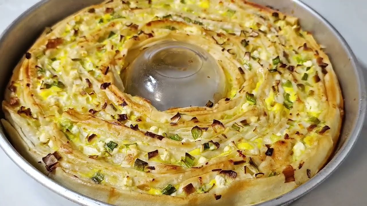 Pita gotova za 20 min ! 🤗 Brzo se napravi a još brže pojede! 😋
