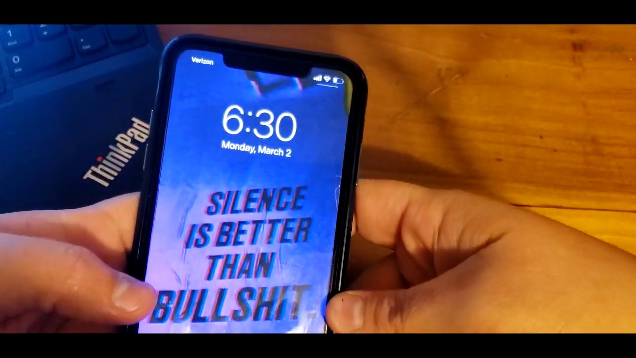 ASMR | What’s On My iPhone? {whispered and soft spoken}