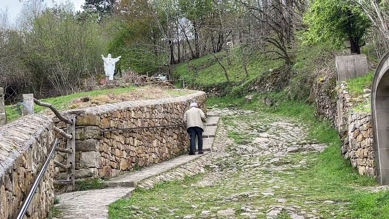 Fr. Edward Visits The Pines in Garabandal, Spain