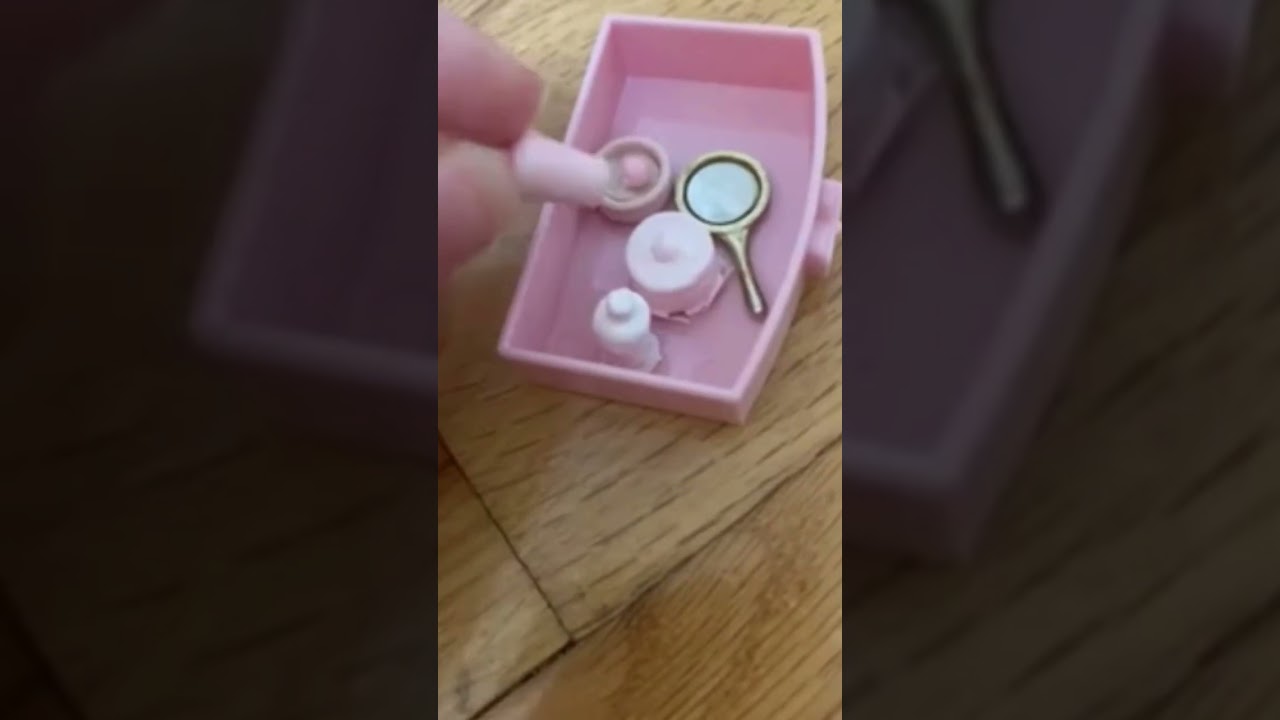 Organizing Dollhouse Bedroom - Soothing music