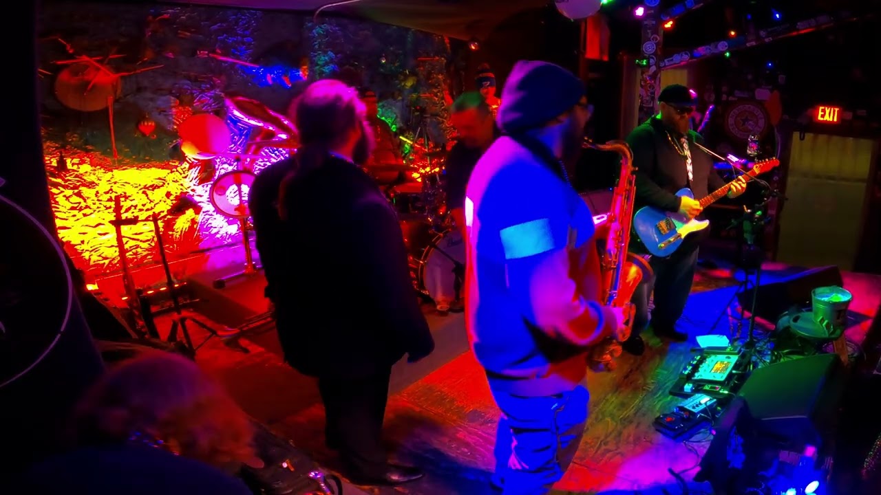 You Never Can Tell (Chuck Berry Cover) – Live Rock & Roll Funk | St. Louis