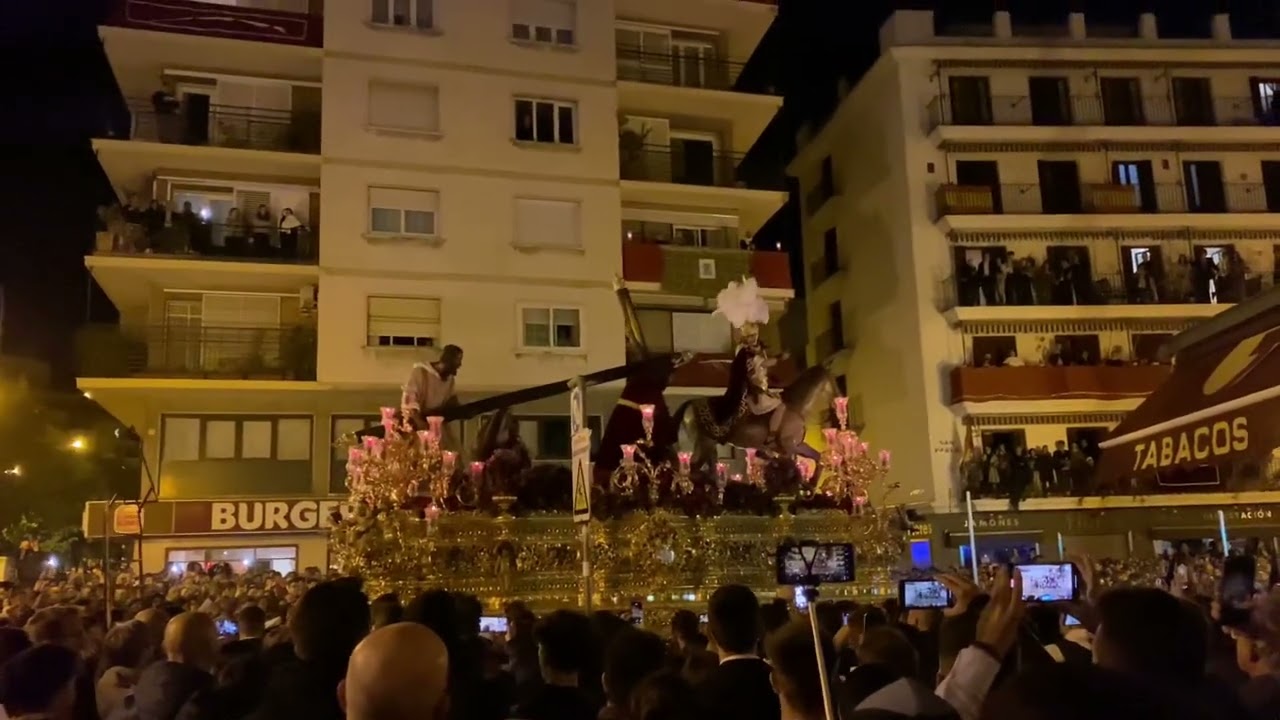 Tres Caídas de Triana 2023 | Avenida Reyes Católicos