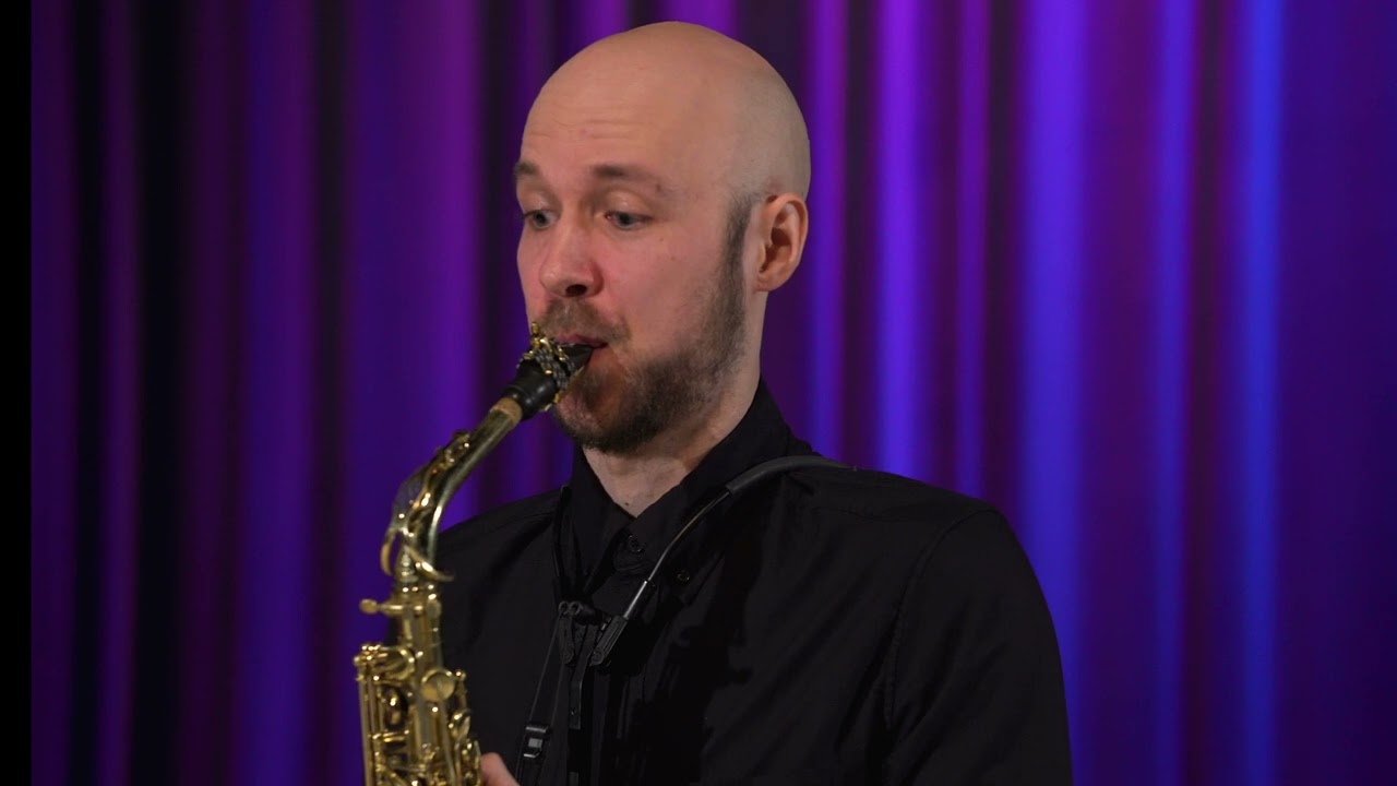 Minna Leinonen: Piilo (for solo saxophone)