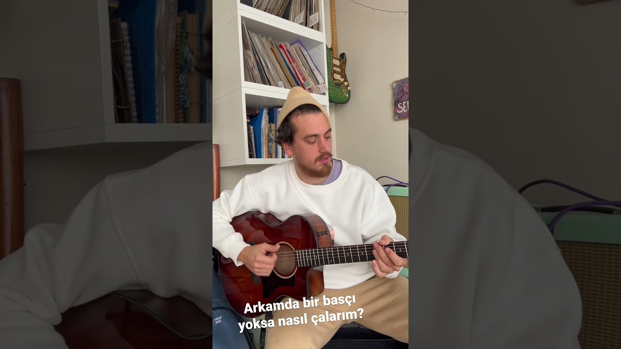 Ritim gitar &ccedil;alarken basları da &ccedil;almak